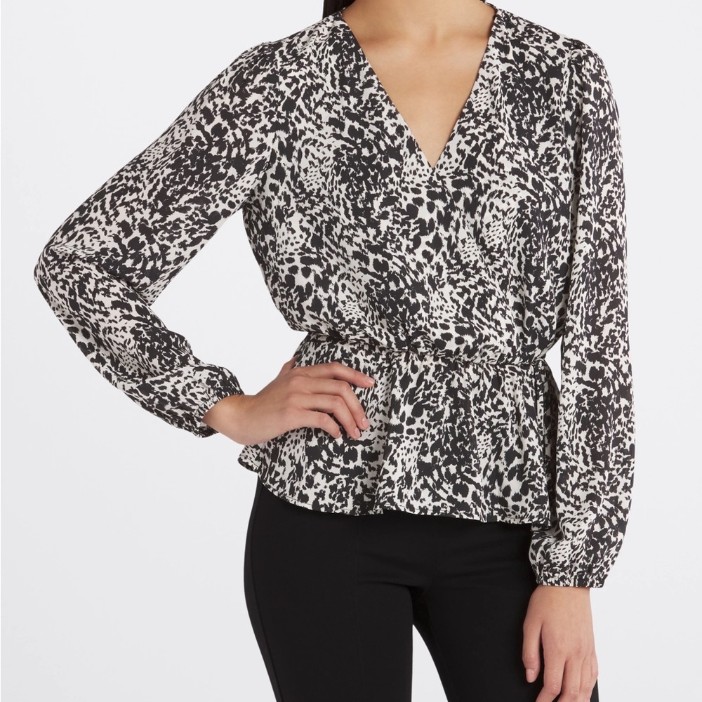NWT - NINE BRITTON Cavanna Faux Wrap Blouse - small petite
